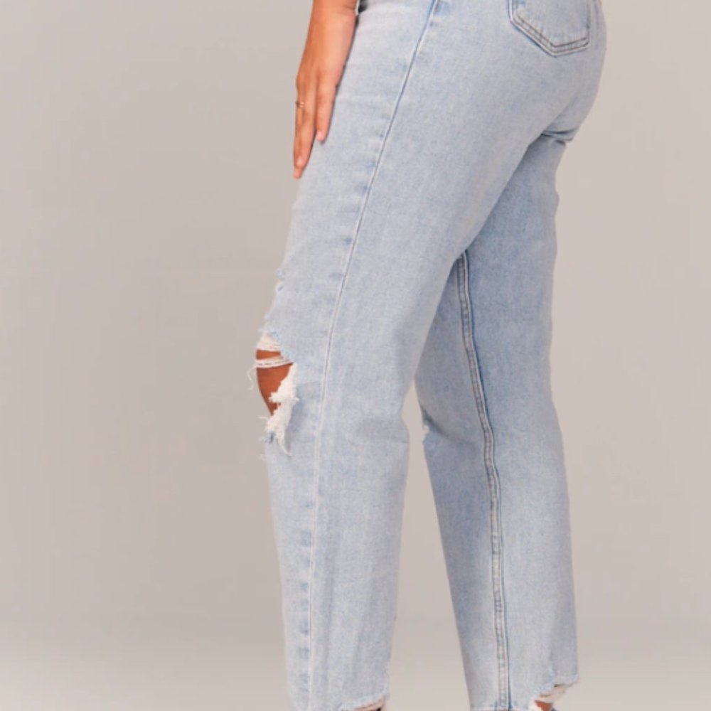 A&F Curve Love High Rise Mom Jean - Picture 3 of 7
